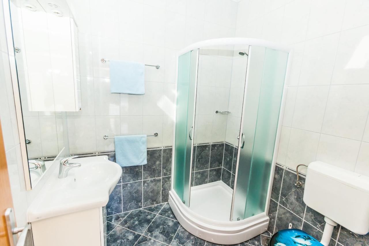 Sea View Apartment Sumartin Bagian luar foto