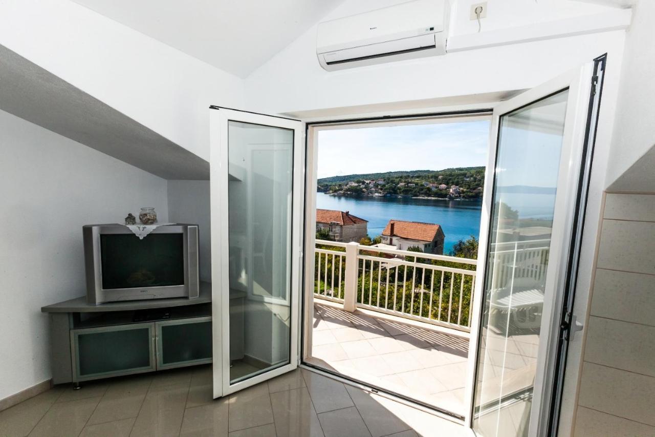 Sea View Apartment Sumartin Bagian luar foto