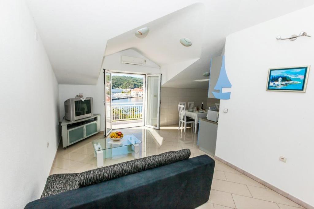 Sea View Apartment Sumartin Bagian luar foto