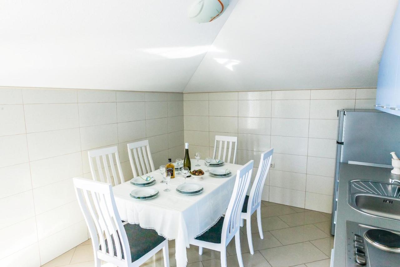 Sea View Apartment Sumartin Bagian luar foto