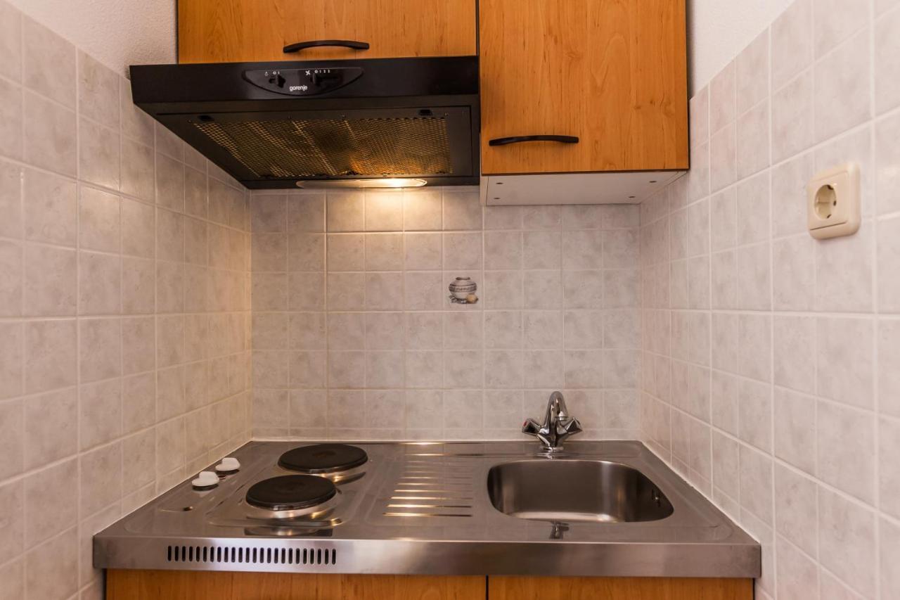 Sea View Apartment Sumartin Bagian luar foto