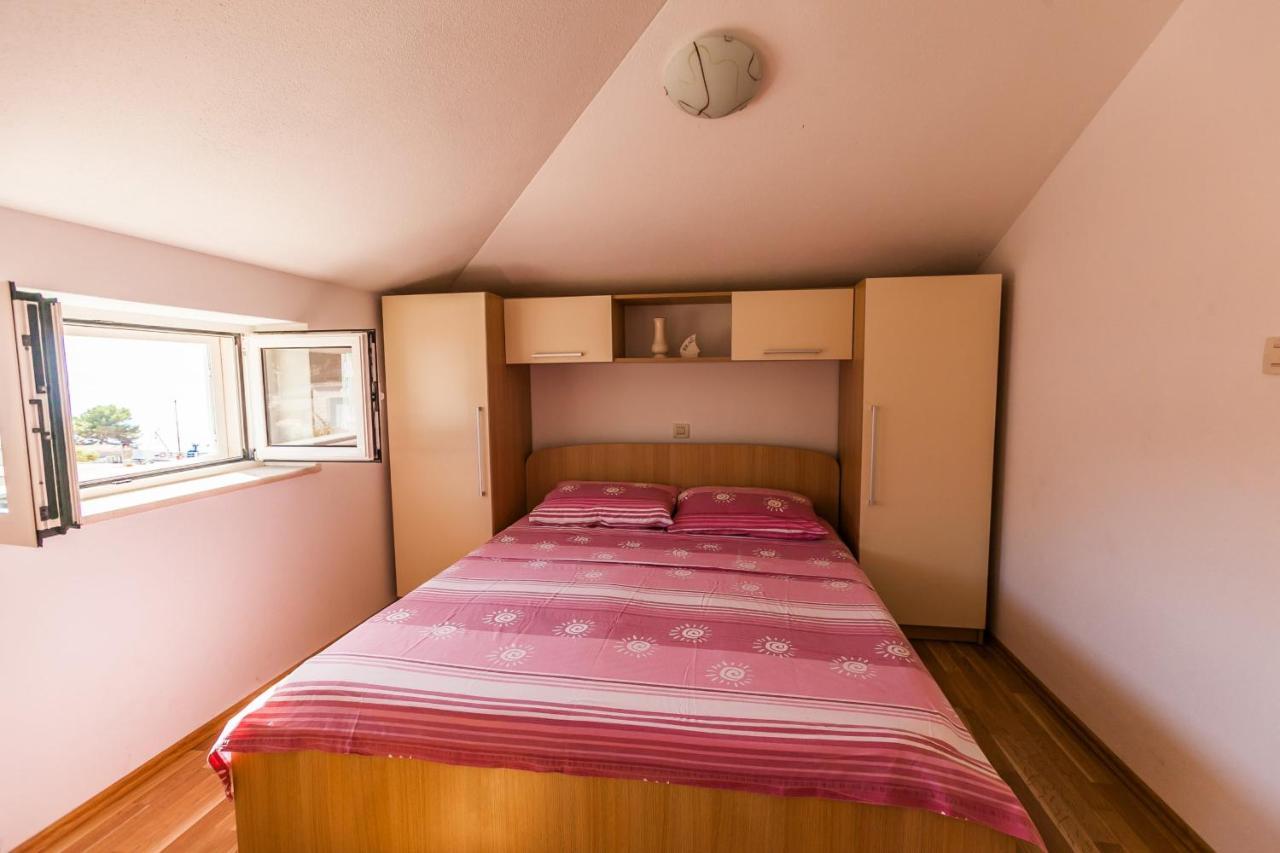 Sea View Apartment Sumartin Bagian luar foto